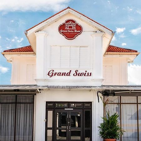 Grand Swiss Hotel George Town Exterior photo
